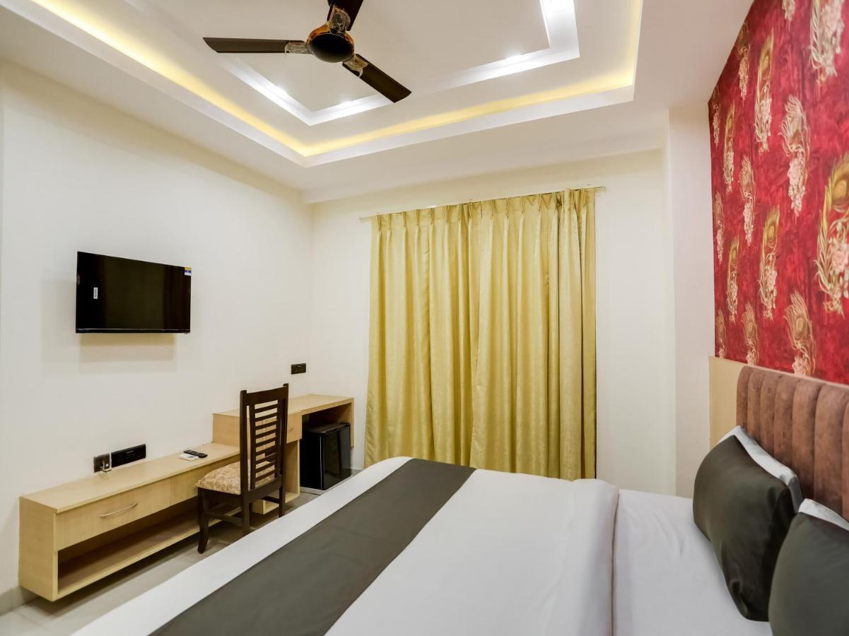 Townhouse Magnolia Corporate Stays คูร์เคาน์ ภายนอก รูปภาพ