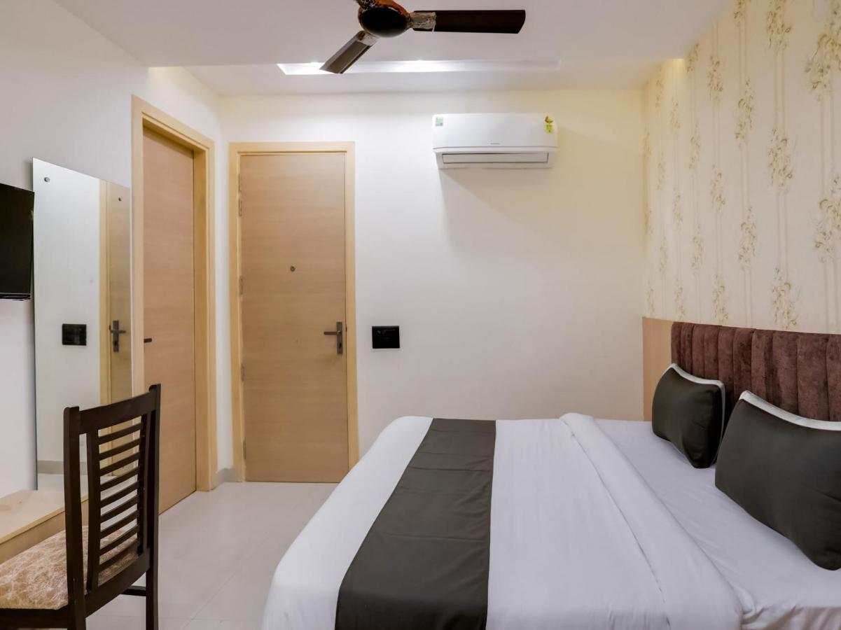 Townhouse Magnolia Corporate Stays คูร์เคาน์ ภายนอก รูปภาพ