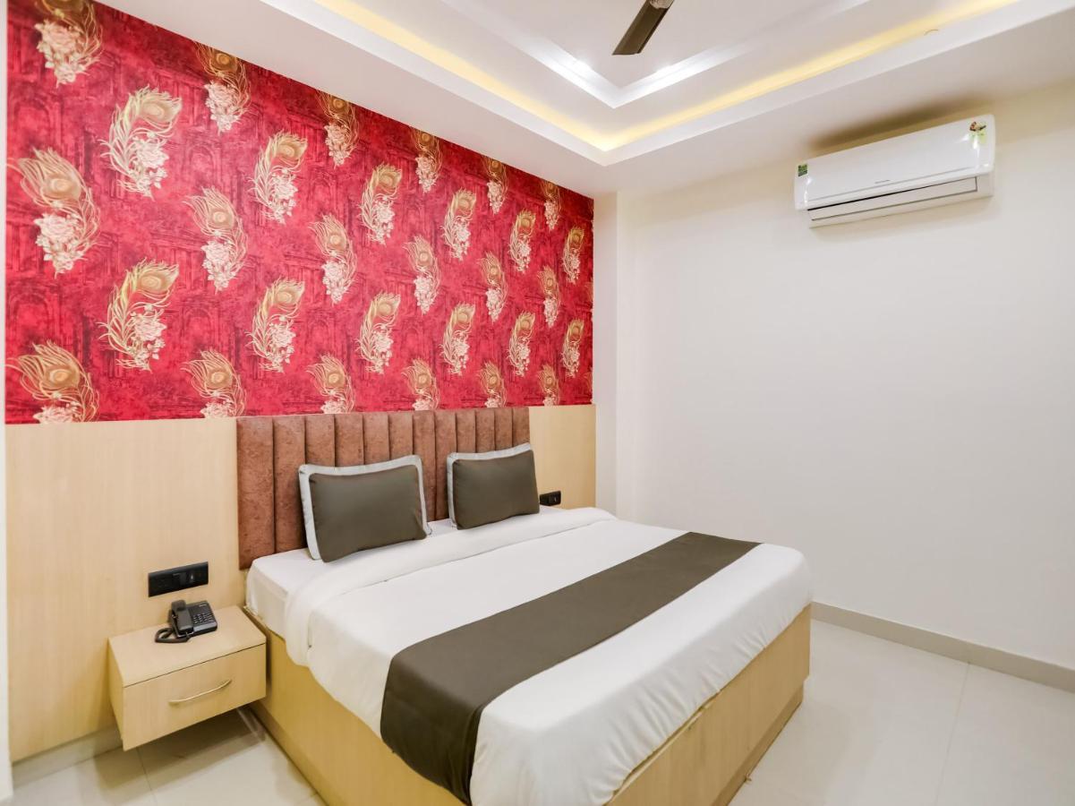 Townhouse Magnolia Corporate Stays คูร์เคาน์ ภายนอก รูปภาพ